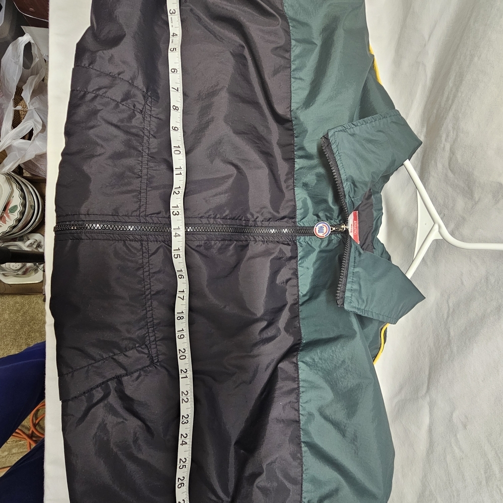 Men's Black and Green Jacket - Picture 4 of 4